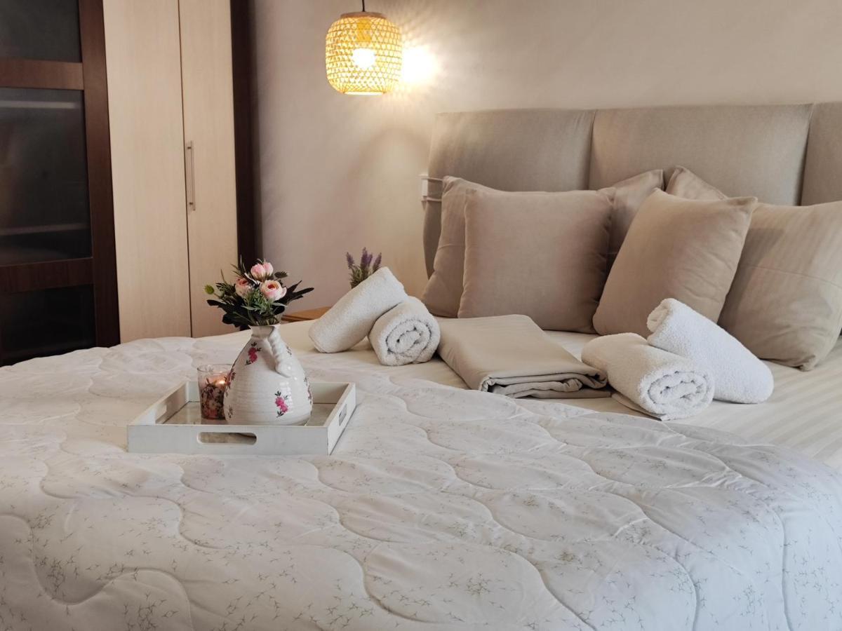 Apartment Raya ออบซอร์ ภายนอก รูปภาพ