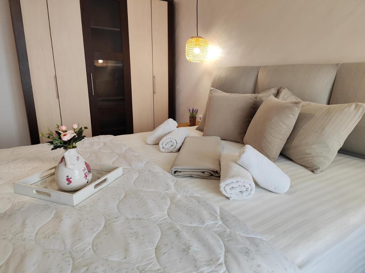 Apartment Raya ออบซอร์ ภายนอก รูปภาพ