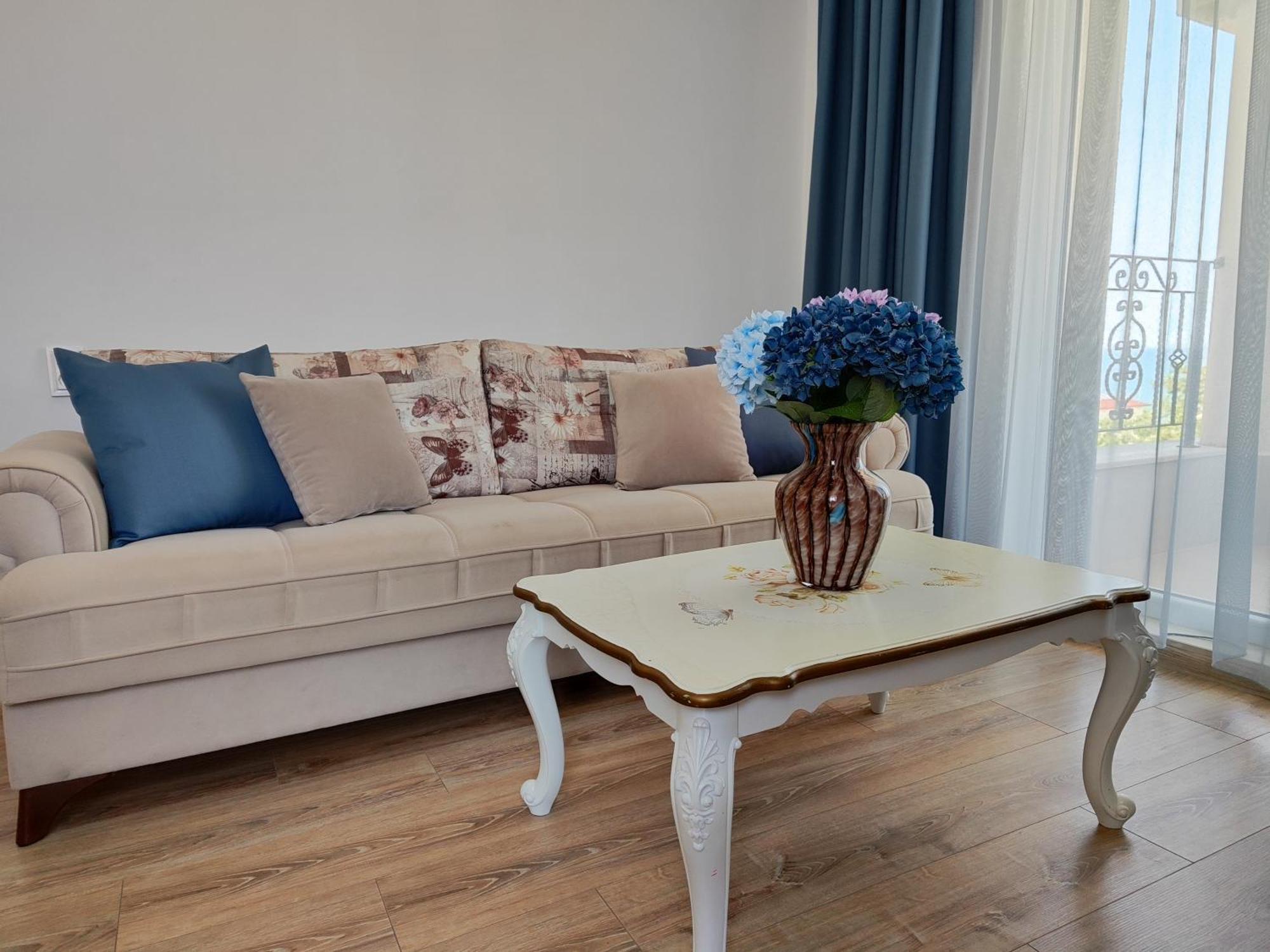Apartment Raya ออบซอร์ ภายนอก รูปภาพ